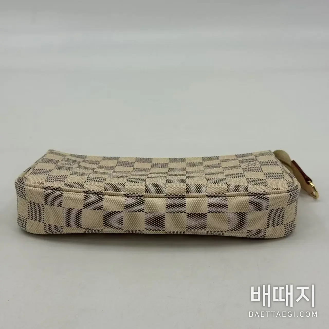 루이비통 흰색 체크무늬 마작 가방 N41207 검수사진 5