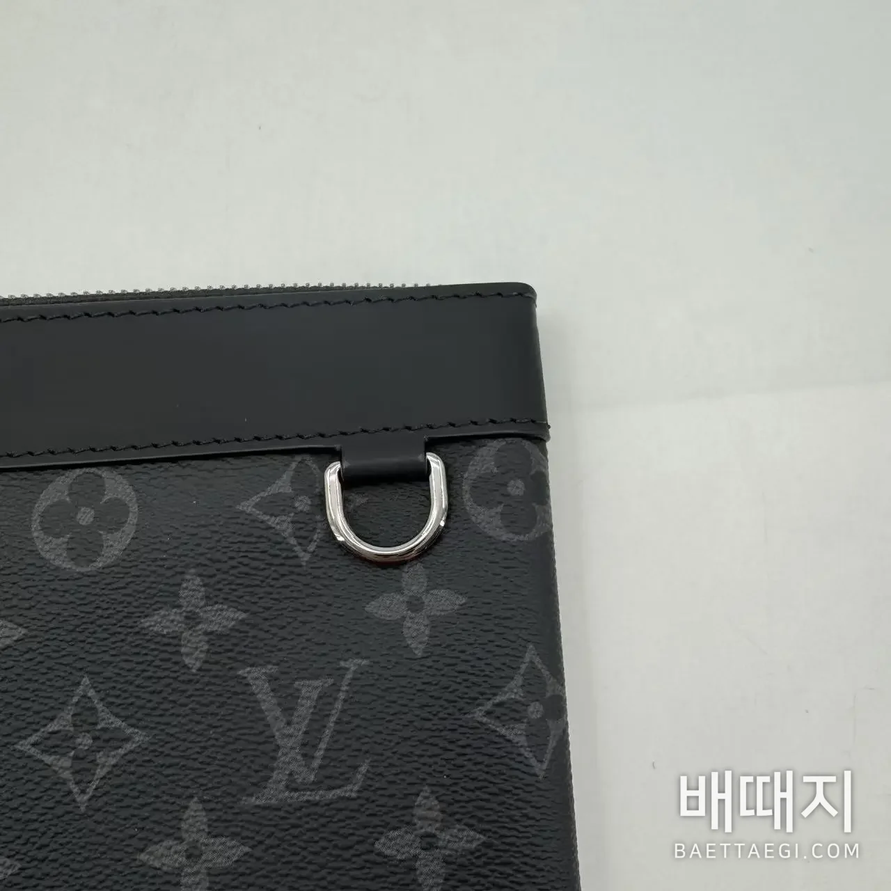 루이비통 남성용 봉투형 핸드백 검수사진 4