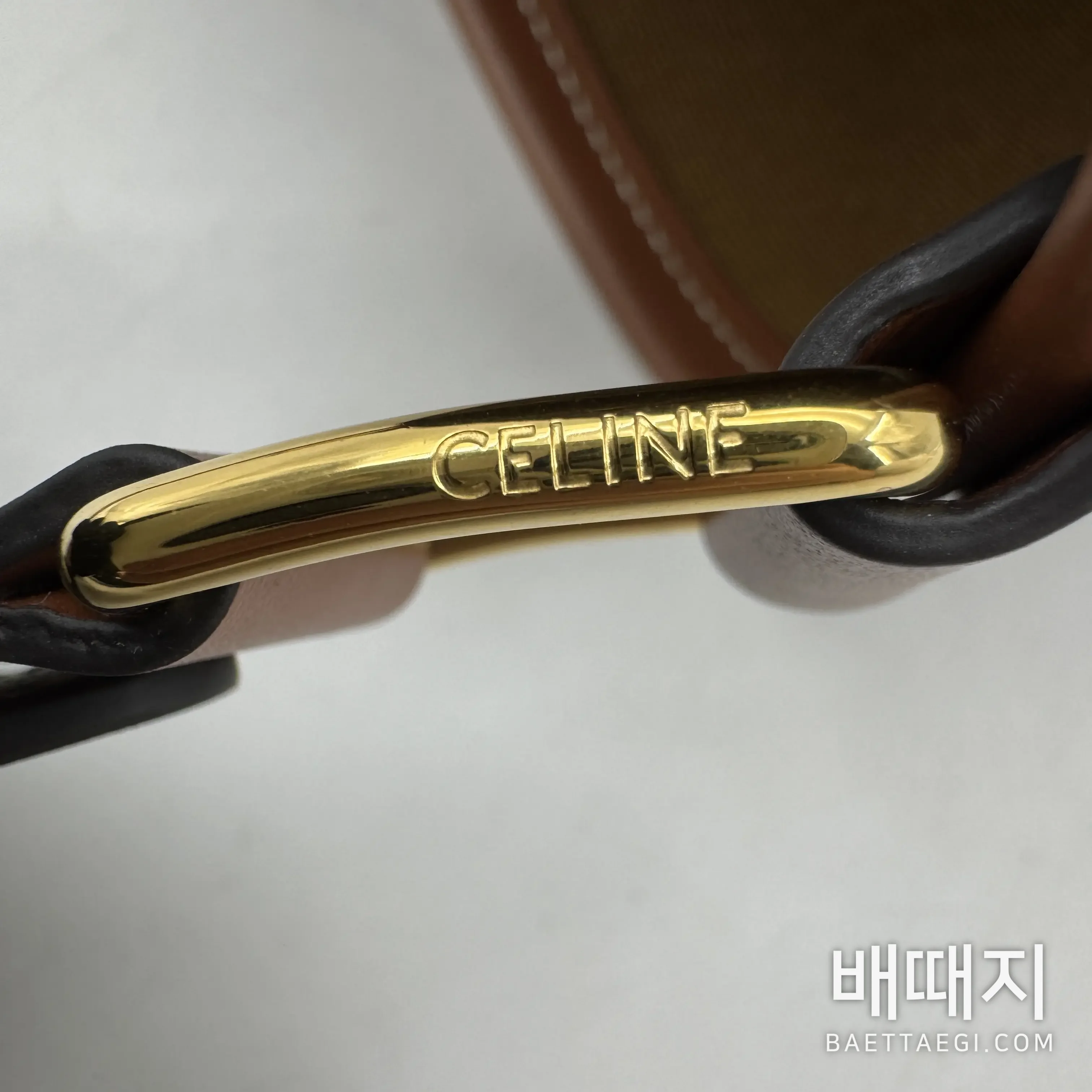 셀린느 버킷백 검수사진 11