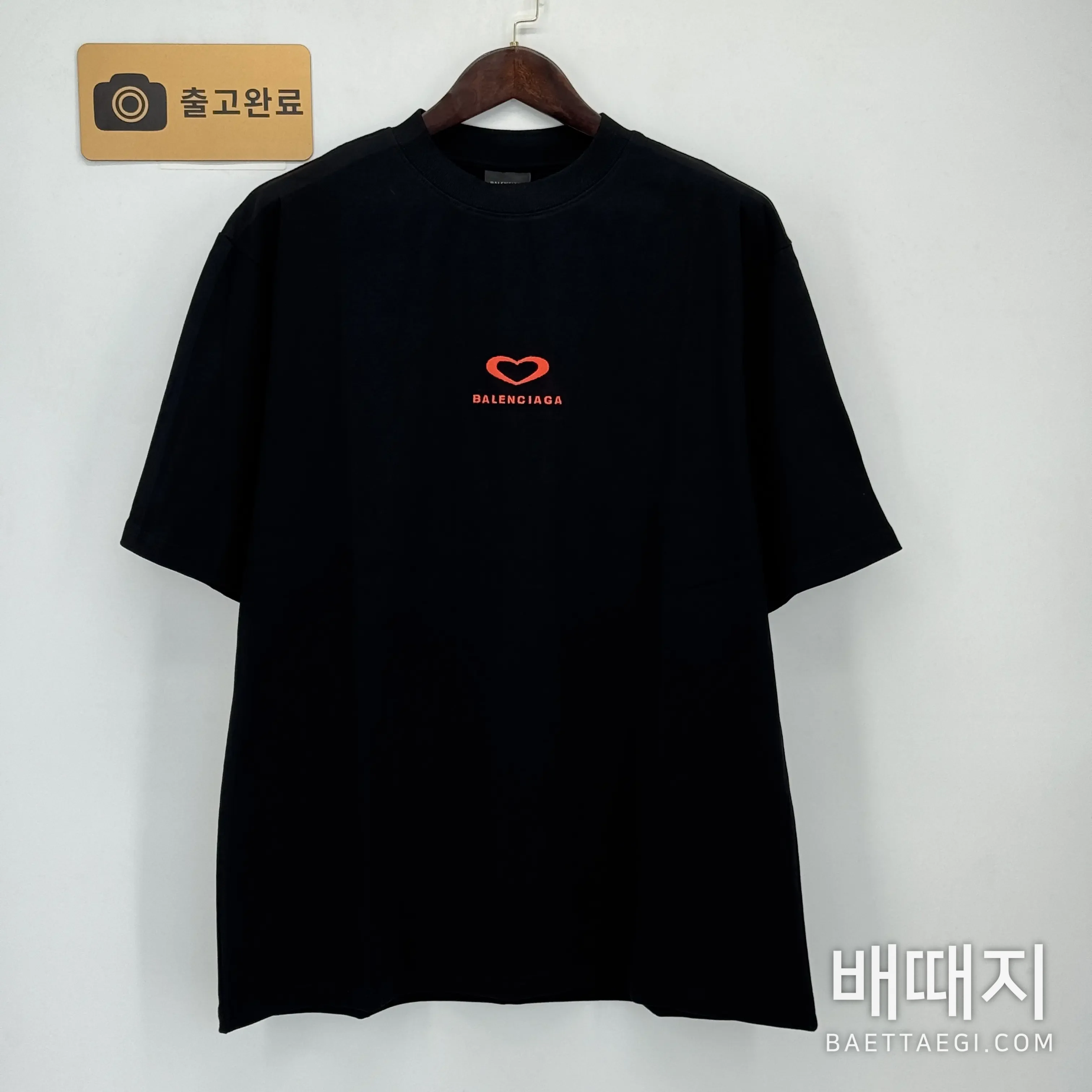 발렌시아가 남성 하트 자수 반팔 티셔츠 검수사진 1
