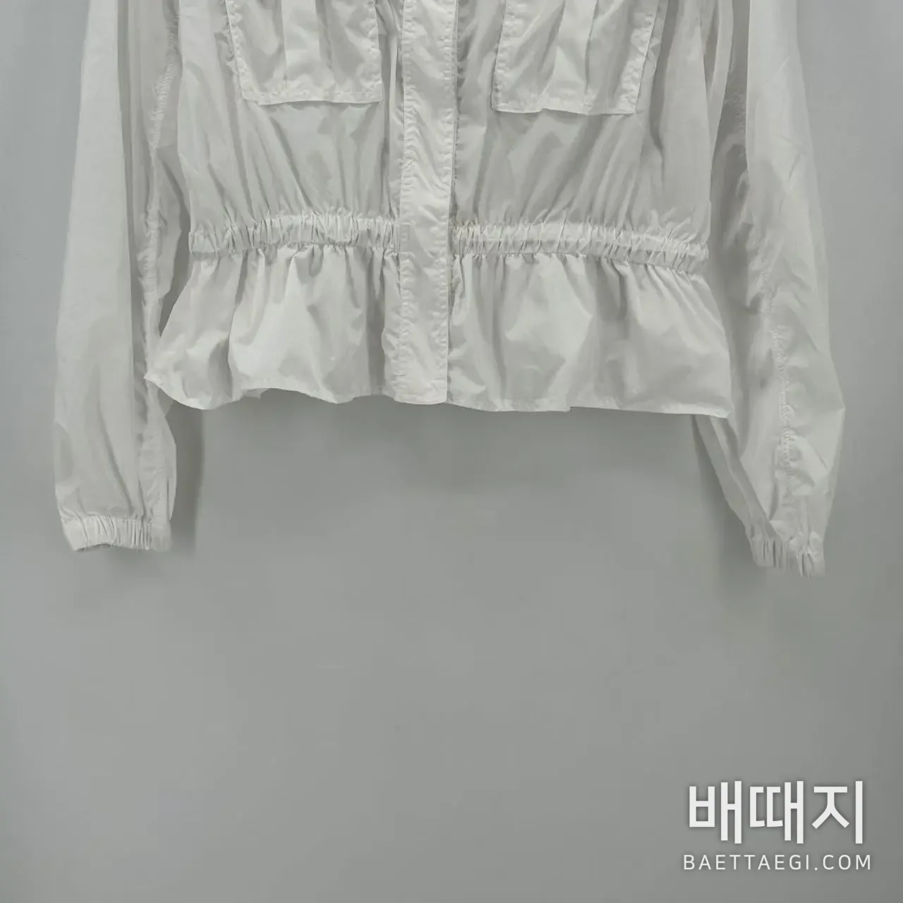 프라다 재활용 나일론 언더암백 1NE058 검수사진 3