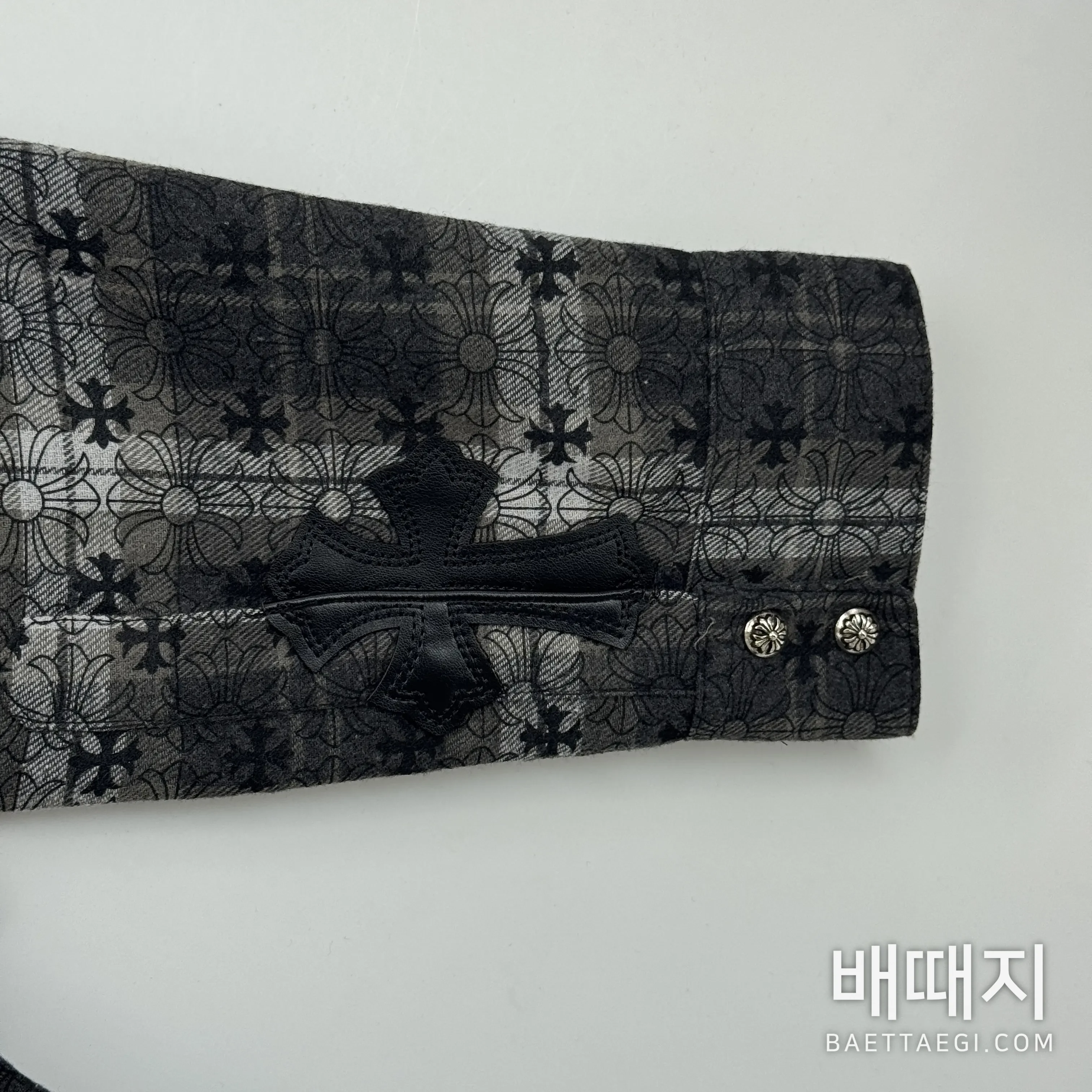 크롬하츠 셔츠 검수사진 7