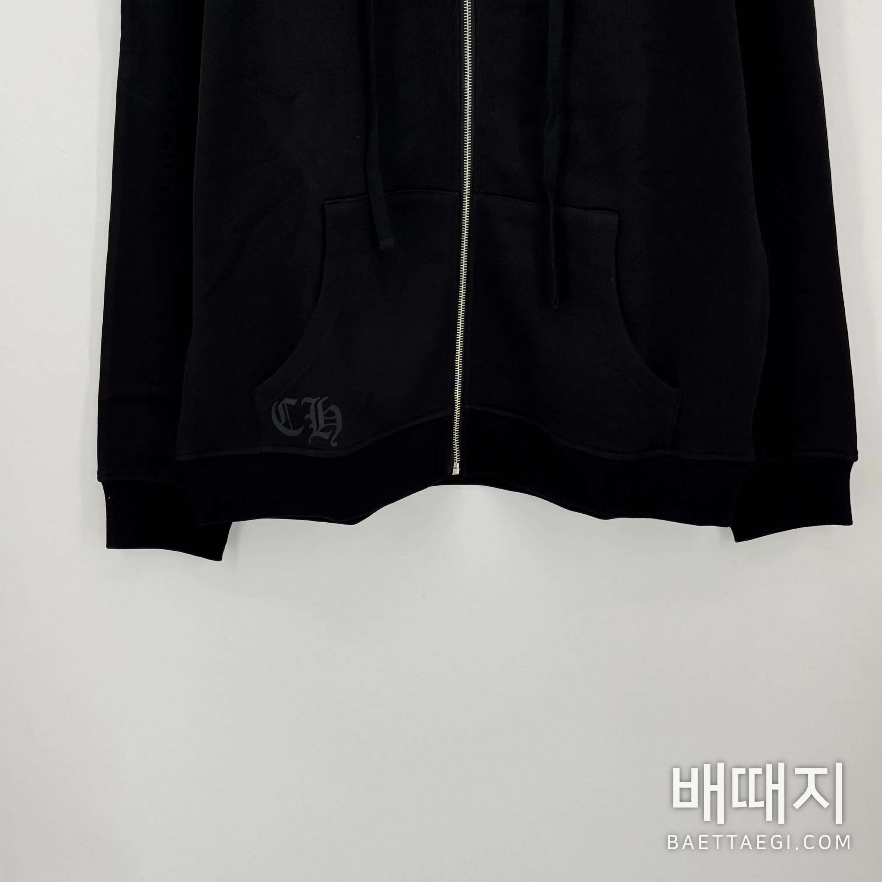 크롬하츠 도쿄 한정 지퍼업 후드 검수사진 3