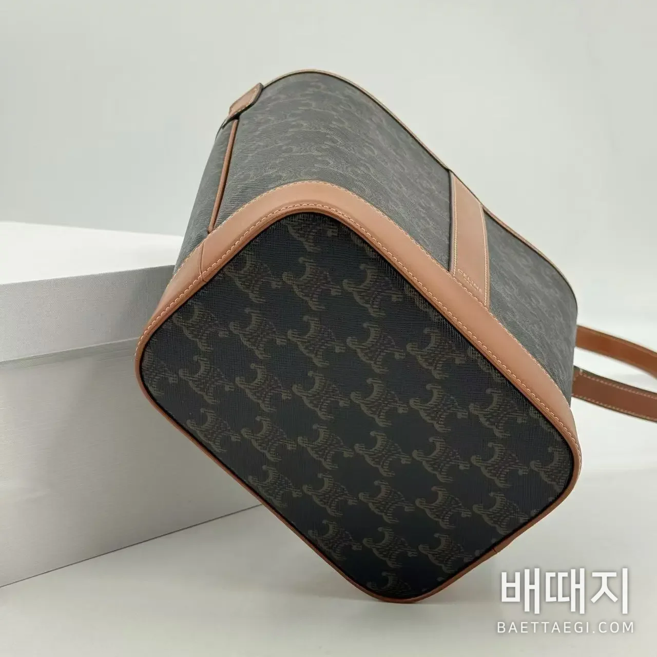 셀린느 버킷백 검수사진 6