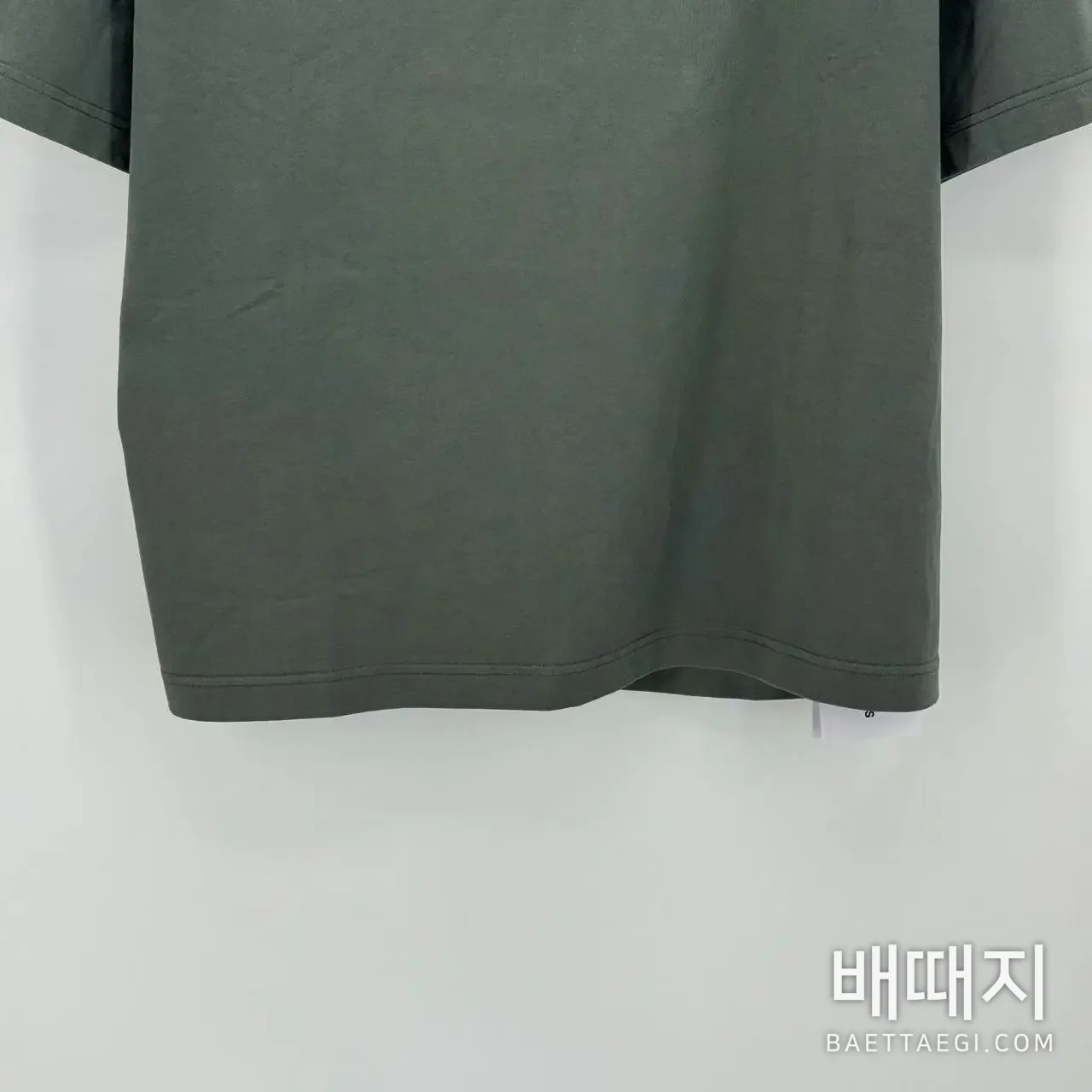 아크네스튜디오 남성 로고 프린트 반팔 티셔츠 검수사진 3