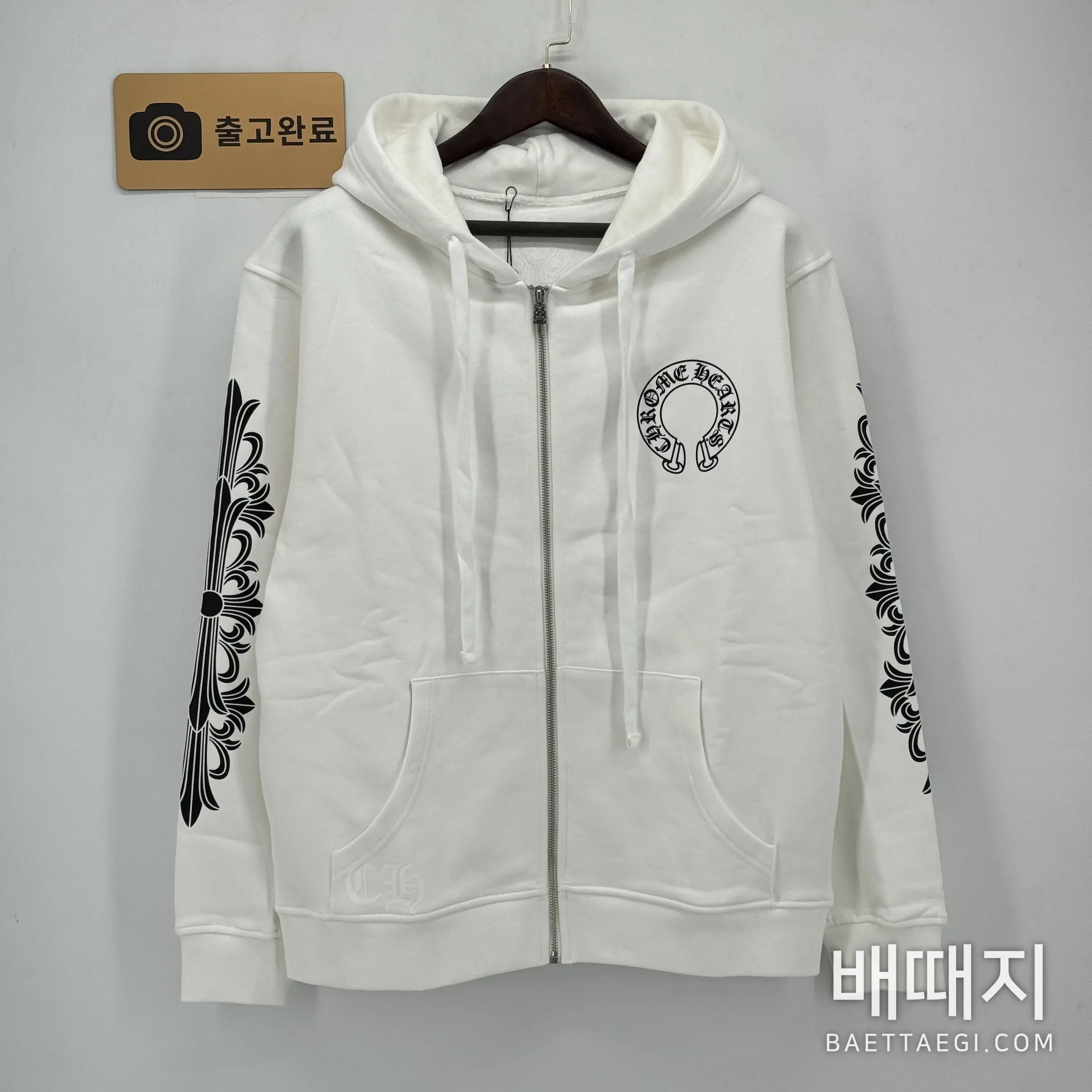 크롬하츠 블랙 플라워 소매 지퍼업 후드티 검수사진 1