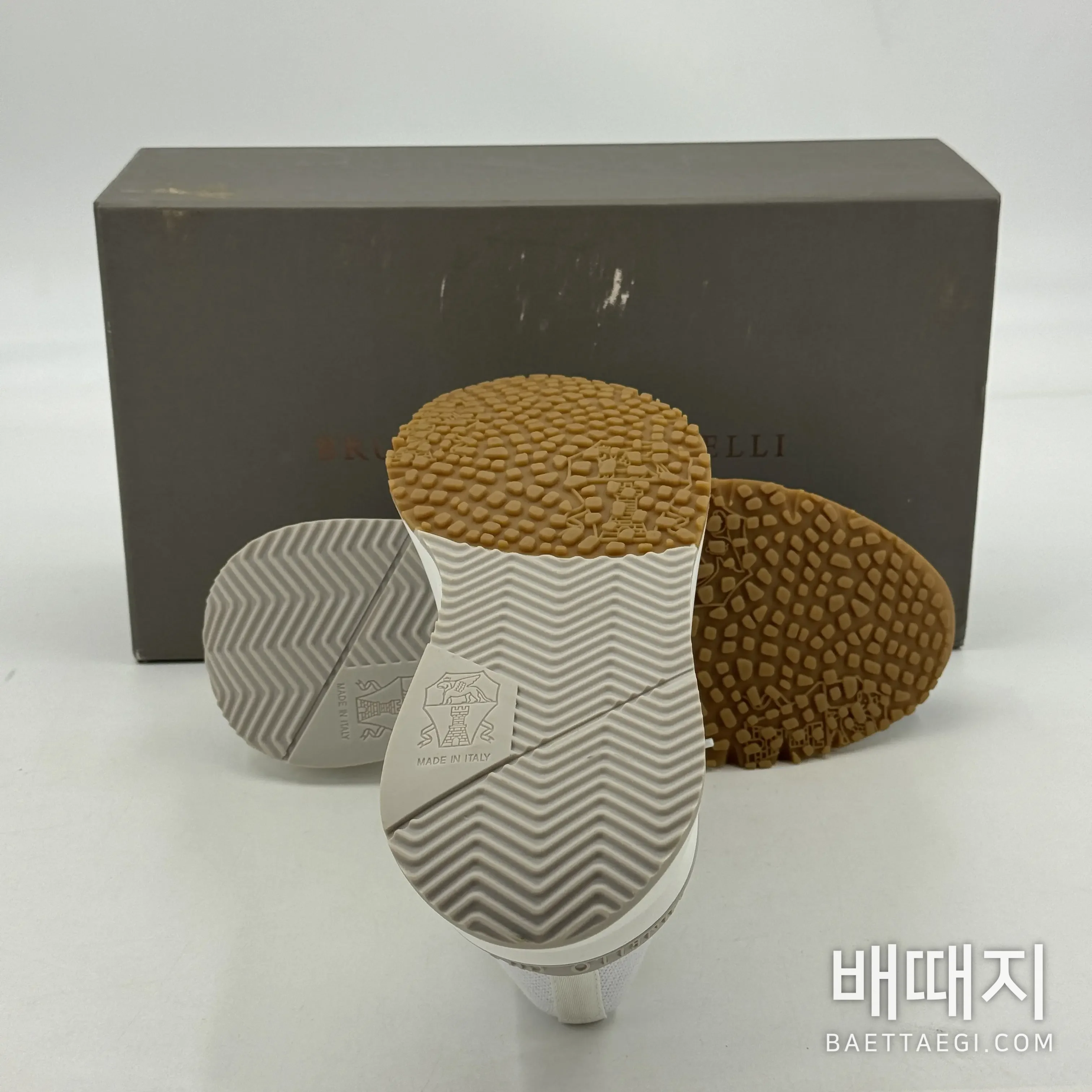 브루넬로쿠치넬리 운동화 검수사진 7