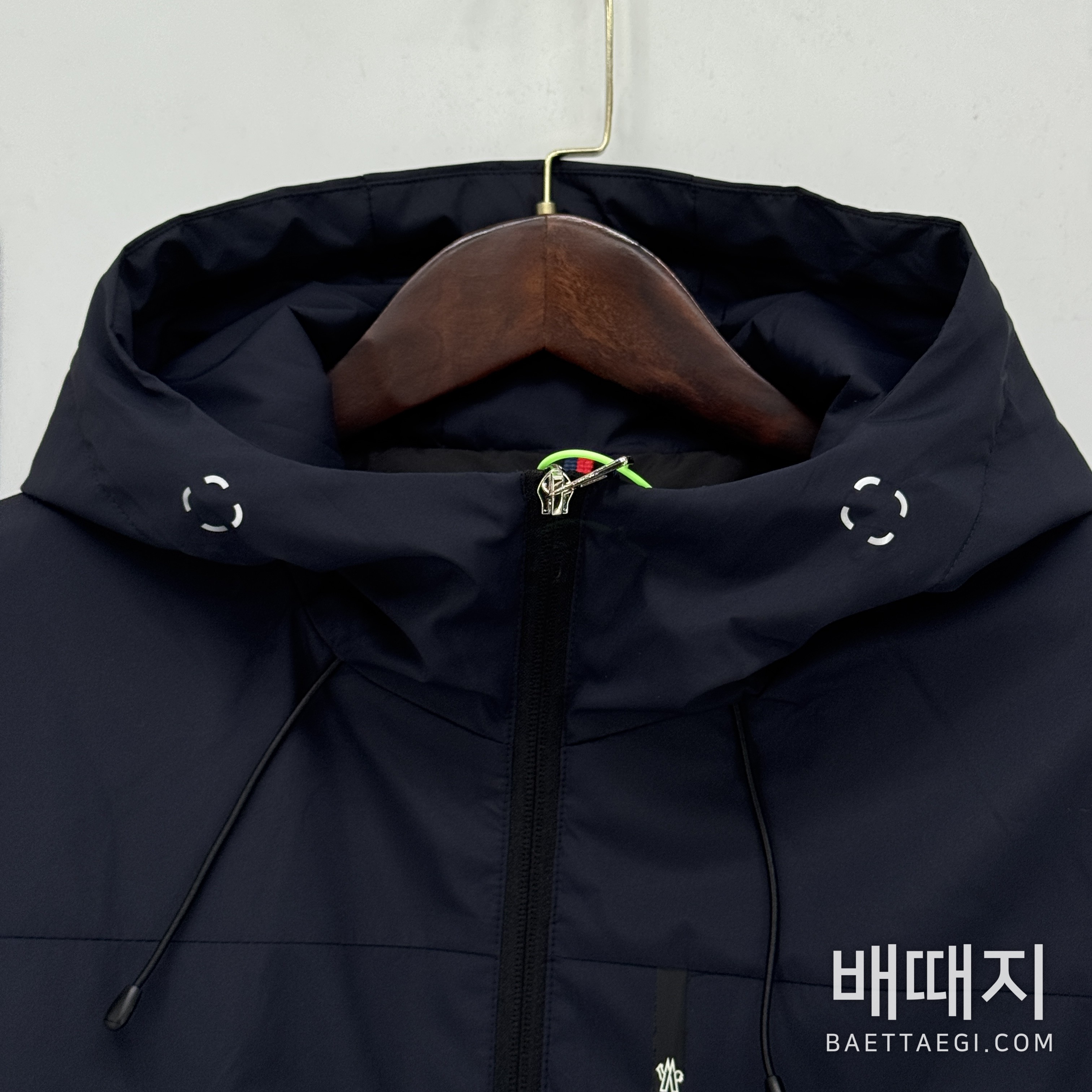 몽클레르 남성 자켓 205227 검수사진 11