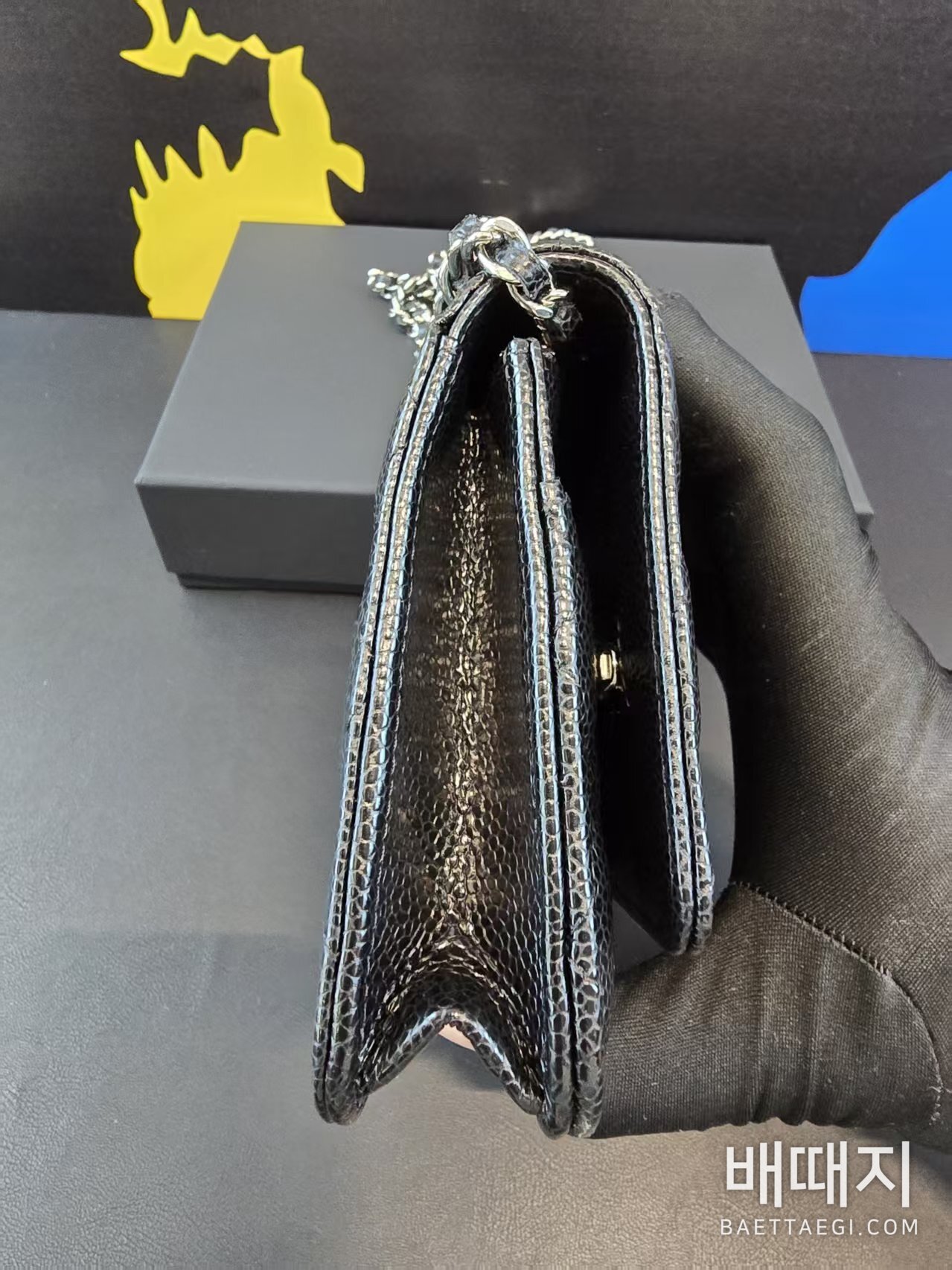 샤넬 클래식 캐비어 송아지가죽 체인 지갑 21764 검수사진 6