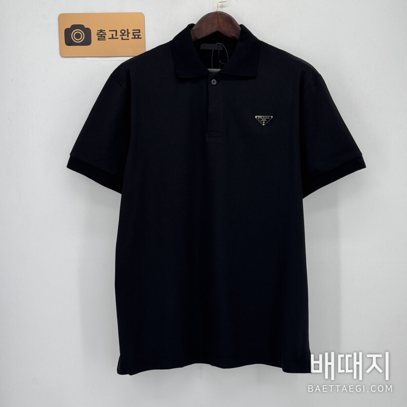 프라다 폴로티
