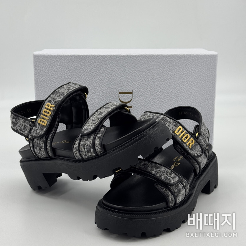 디올 신발