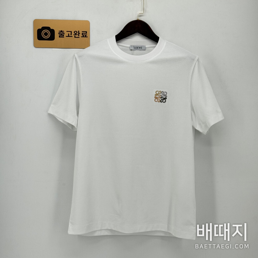 로에베 반팔