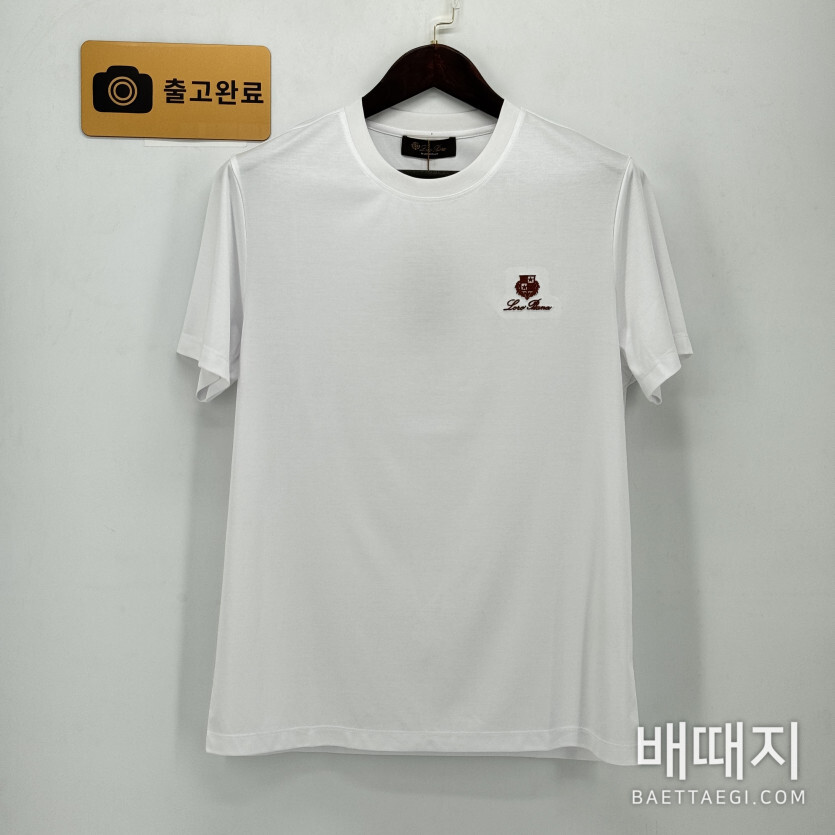로로피아나 반팔