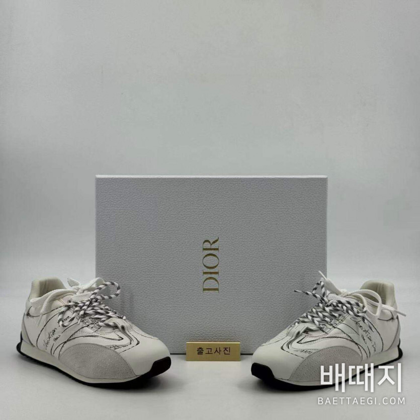 디올 스니커즈