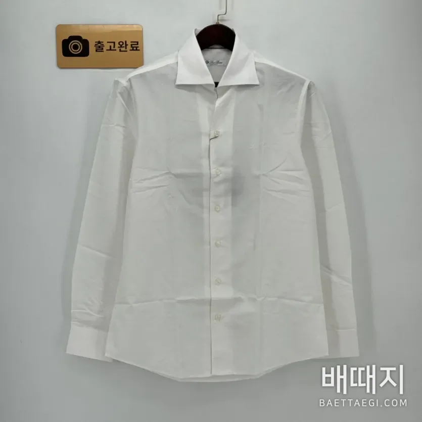 로로피아나 셔츠 / 색상: 화이트 / 사이즈: xl