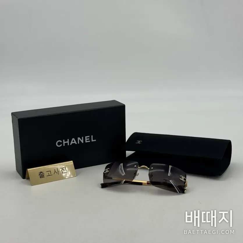 샤넬 선글라스 100094 Chanel Sunglasses