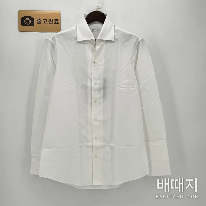 로로피아나 셔츠 / 색상: 화이트 / 사이즈: xl
