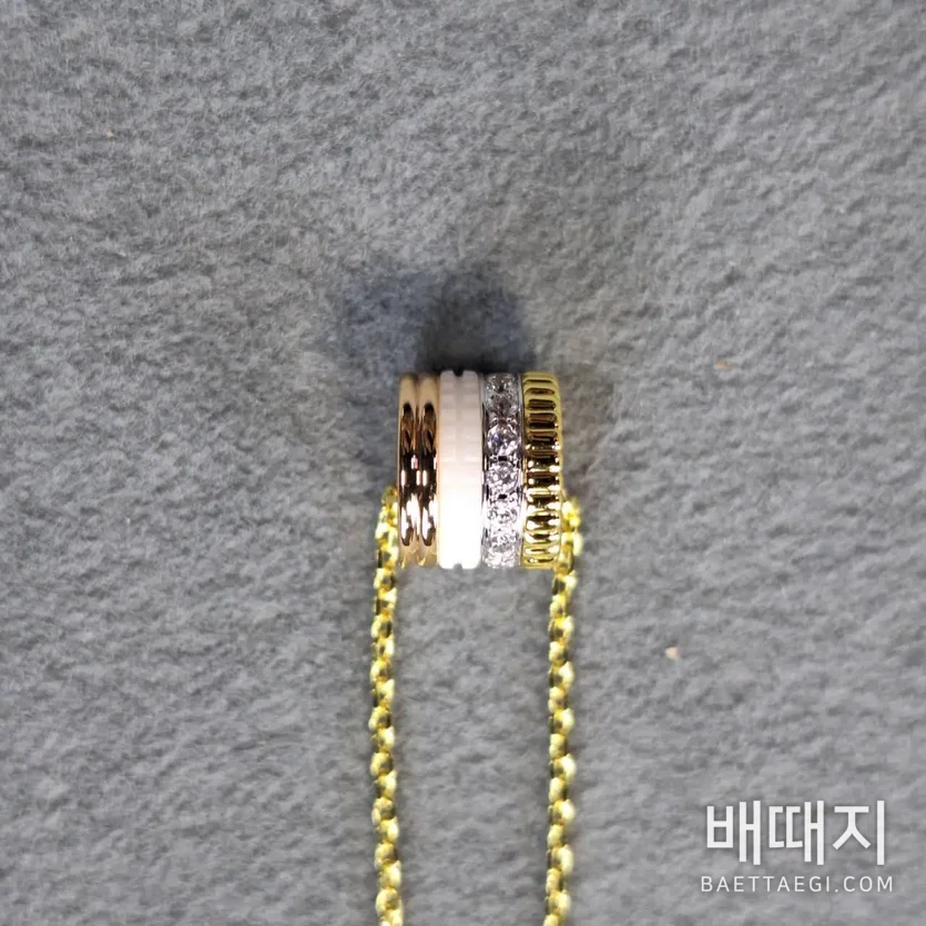 부쉐론 목걸이 (폭스악세)