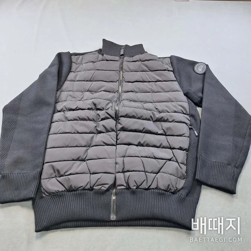 캐나다구스 [RF] 6830 블랙 205676 Canada Goose 6830