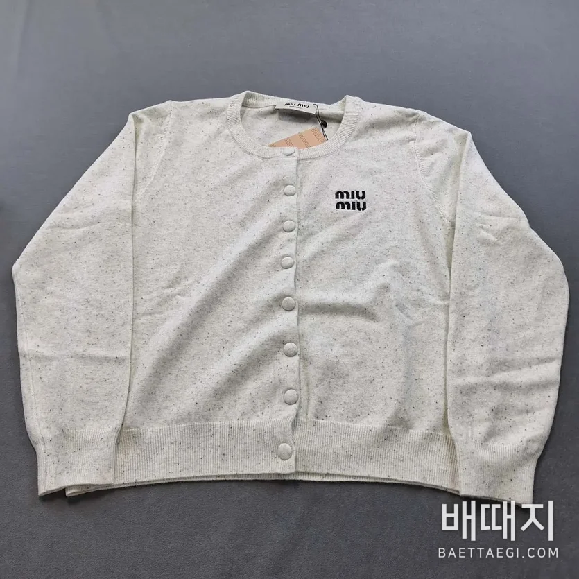 미우미우 크루넥 울 혼방 가디건 149576