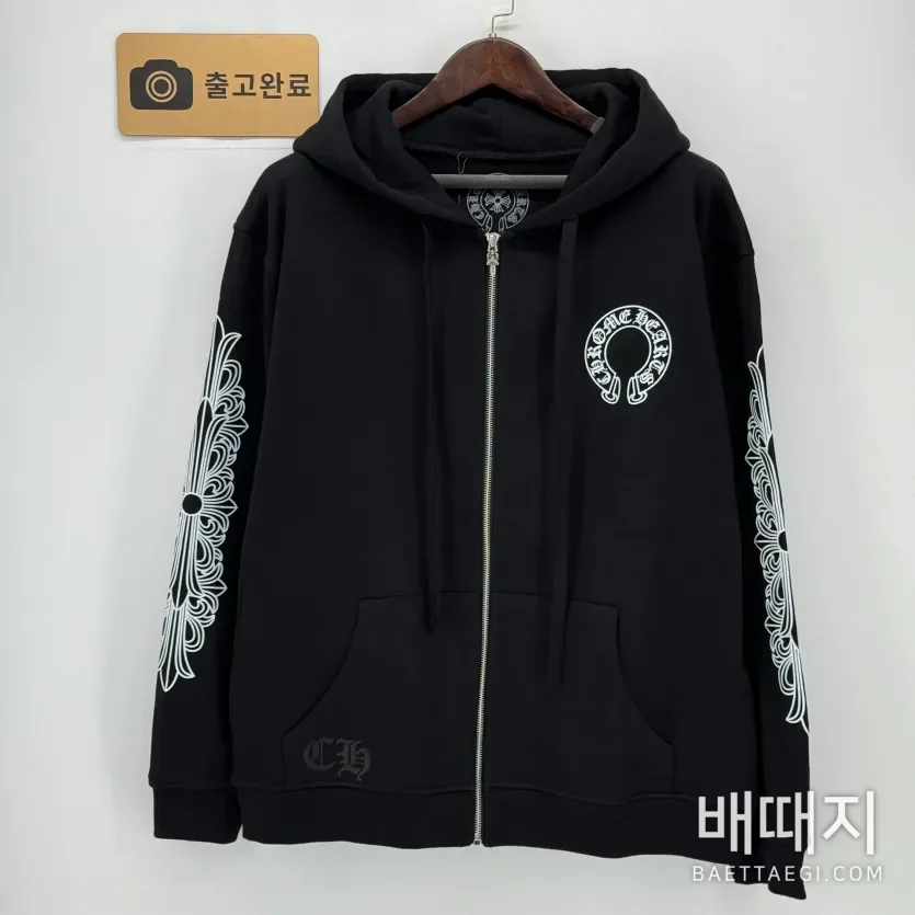 크롬하츠 말발굽 기린 무늬 프린트 집업 자켓 28940