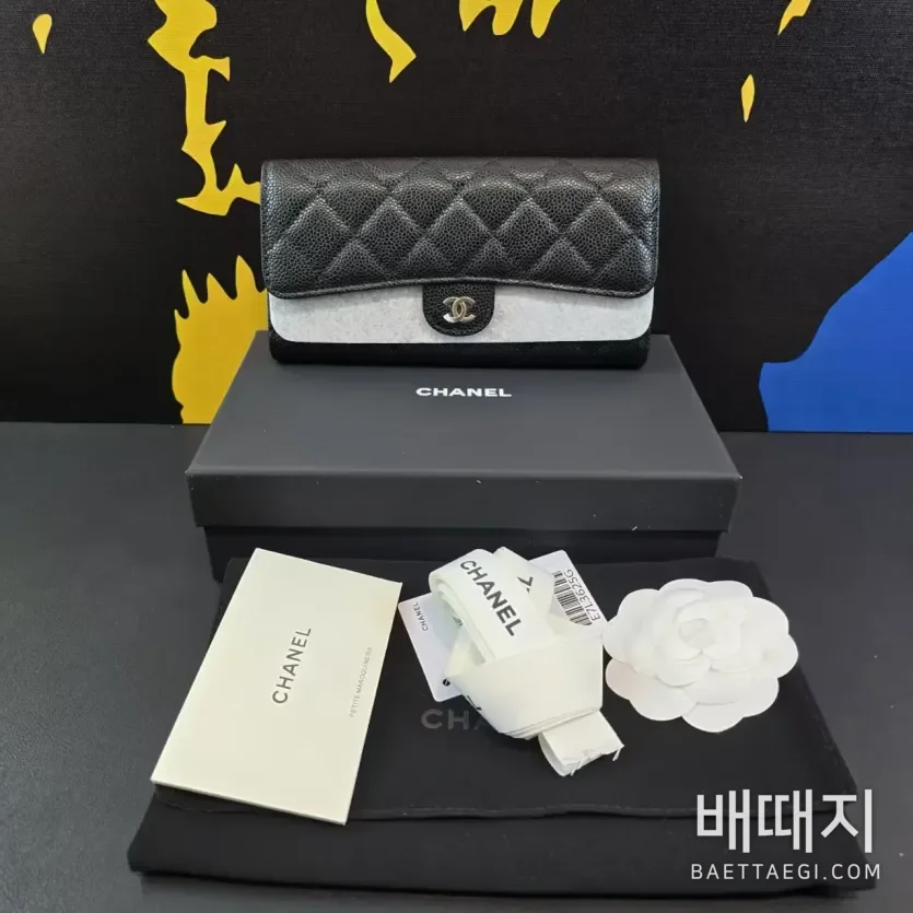 샤넬 캐비어 가죽 클래식 장지갑