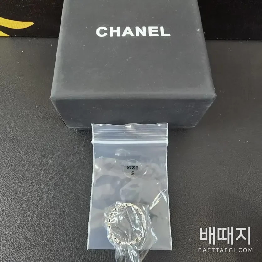 샤넬 코코 크러쉬 반지 (미니)