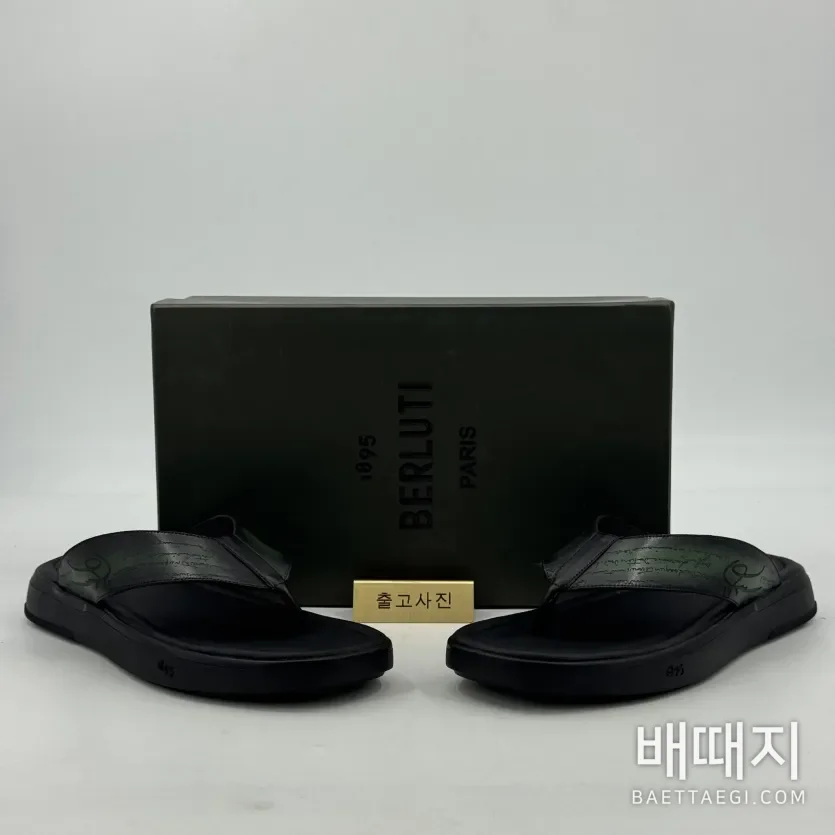 벨루티 손수 작업한 이탈리아 송아지가죽 남성 신발 104505