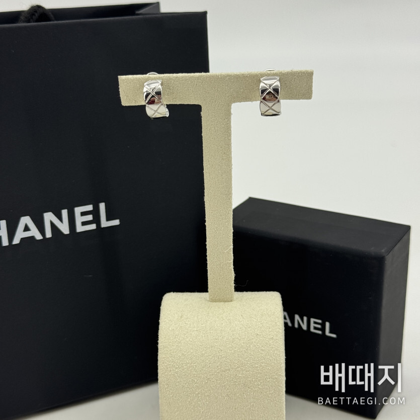 샤넬 귀걸이
