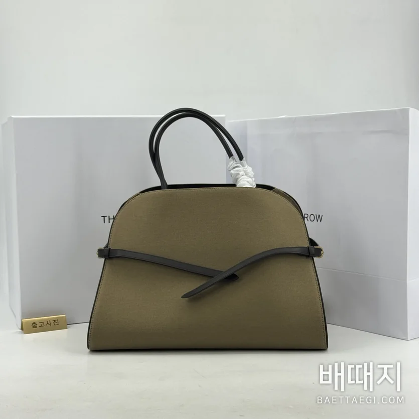 더로우 마고 15 캔버스 가죽 스트랩 가방 205340