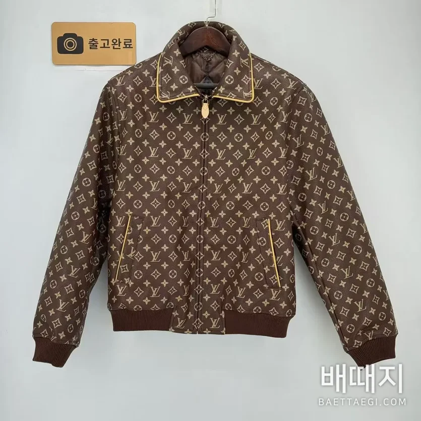 루이비통 모노그램 가죽 야구 자켓 182074