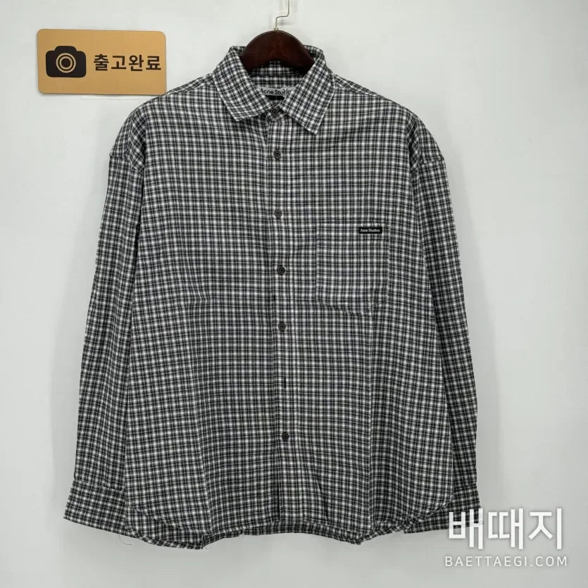 아크네 셔츠