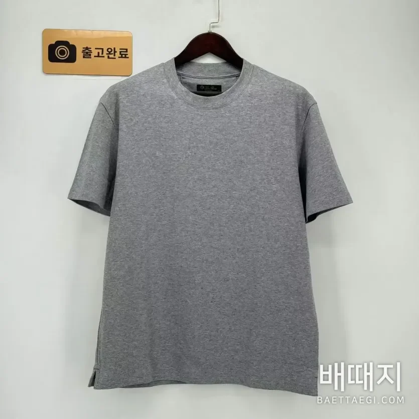 로로피아나 반팔