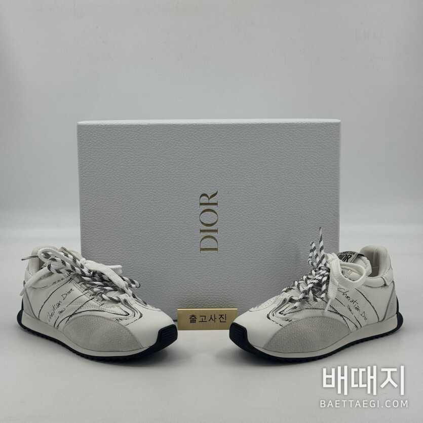 디올 스니커즈
