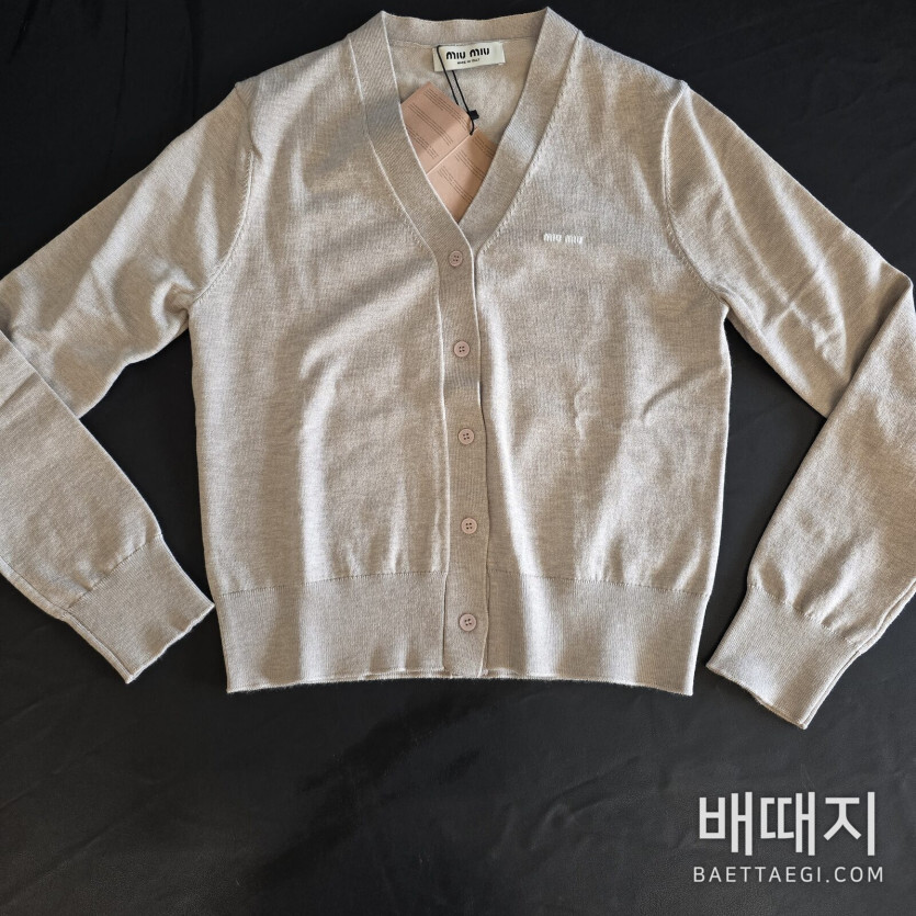 미우미우 리본 스카프 울 가디건 투피스 세트 163791
