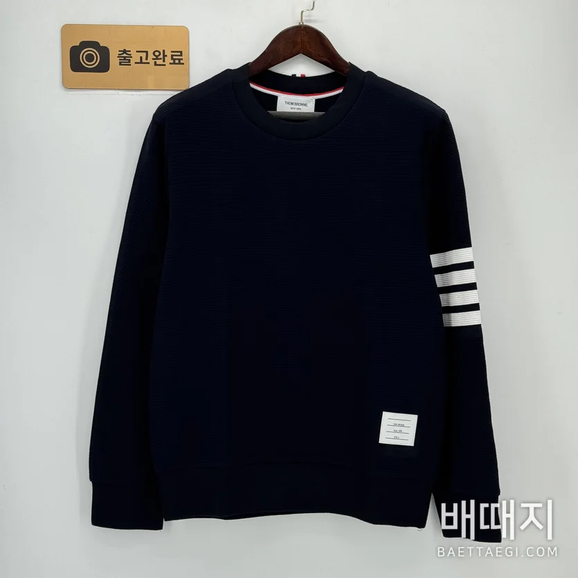톰브라운 리브 스트레이트 립 남성 긴팔 티셔츠 46528 / 사이즈: 174cm / 평소 스포츠브랜드 105사이즈, 몽클 5사이즈 착용합니다