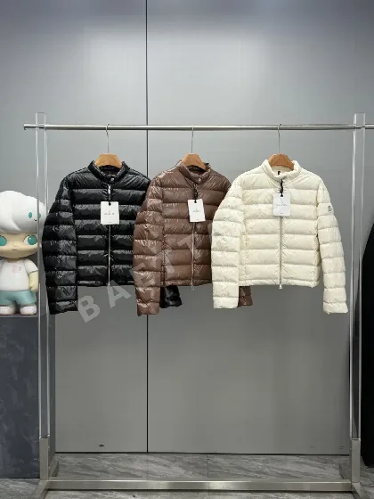 몽클레르 뉴 파피용 오일 왁스 마감 여성 패딩 188599