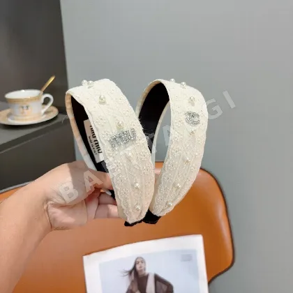 미우미우 레터 헤드밴드 헤어악세사리 183923