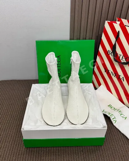 보테가베네타 부츠 램스킨 둥근 토 디자인 171491