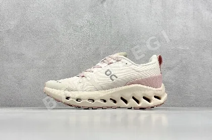ON 클라우드틸트 러닝화 28880