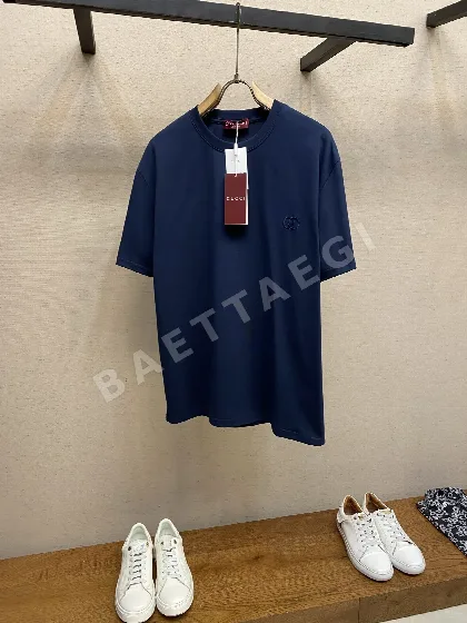 구찌 남성 반팔 47400