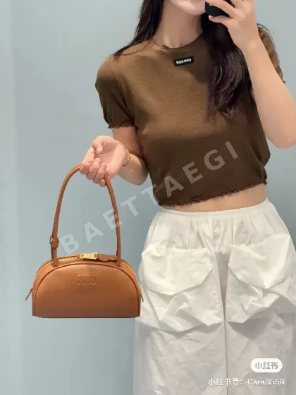미우미우 레이스 트림 반팔 크루넥 티셔츠 52358