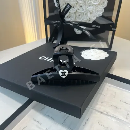 샤넬 미니 헤어 클립 헤어악세 182875