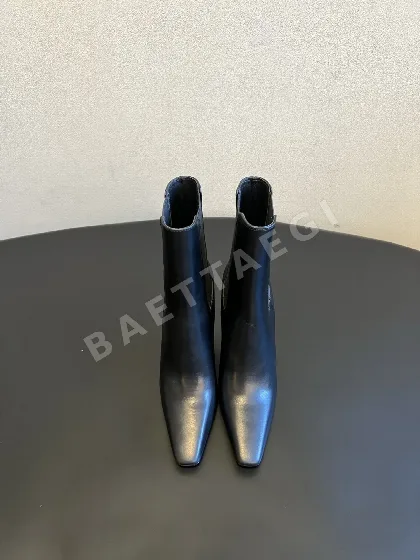 생로랑 와이엇 부츠 여성 카ー 스킨 스퀘어토 207438