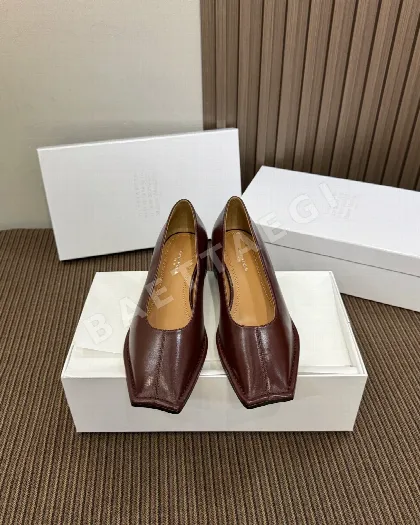 마르지엘라 로퍼 가죽 스퀘어토 163605