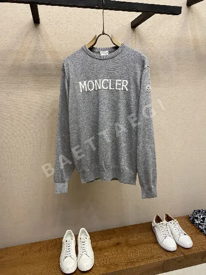 몽클레르 울 혼방 남성 크루넥 니트 148653