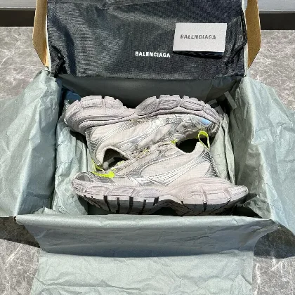발렌시아가 3XL 라운드토 레이스업 청키 스니커즈 10300