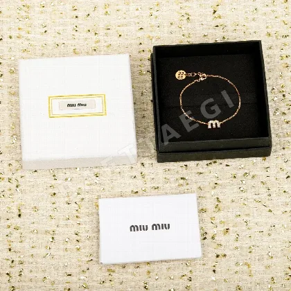 미우미우 M자형 라인스톤 장식 팔찌 60980