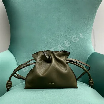 로에베 플라멩코 나파 가죽 플리츠 드로스트링 미니 백 77259