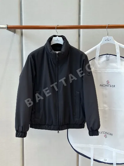 몽클레르 AirSoff 발수 구스 다운 자켓 207411